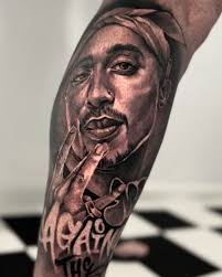 Thanks @_kristopher_bailey 🤙🏻 @satem.tattoo #portmacquarie  #blackandgreytattoo #realismtattoo #astronaut #spacetattoo #tattoo