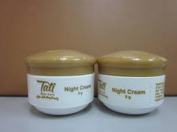 Pihak tati skincare telah merujuk perkara ini kepada kami bermula pada bulan januari 2017 setelah mendapati adanya entri penulisan blog negatif di laman blog lekatlekit.com berkenaan produk tati skincare.penulisan negatif ini berterusan dari bulan januari 2017 hingga april 2017 dilaman blog. Cancellation Of Notified Cosmetic Products