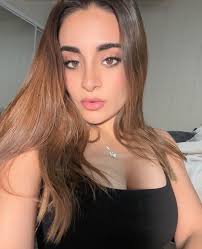 Hello, I'm Paula and something to know about me is