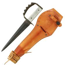 Original U.S. WWII Taylor Huff Type I Knuckle Knife With Correct Leath