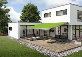 Ombra D Estate Conoscete Quella Sensazione Di Quando Il Sole Scalda La Vostra Terrazza E La Temperatura Sale Rapidamen In 2020 Awning Beautiful Gardens Outdoor Decor