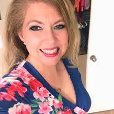 Donna Semones's Instagram, Twitter & Facebook