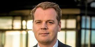 Robert Hvide Macleod