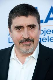 This is just for fun, but i had an idea who I think could be an interesting  choice for Hagrid in the reboot series: to be portrayed by Alfred Molina. I  think