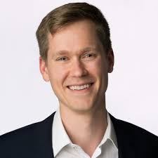 ✨ Proud wife moment! ✨ This week the Davies household is celebrating the  one and only Kurt Davies for winning an award reserved for the top 2% of  Googlers. I may not