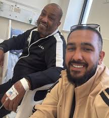 الرياضي والمربي المقدسي جهاد قوس.. يكتب لوالده "ناصر قوس" كلمة وهو في بداية  مرحلة علاجية جديدة ستمر بأذن الله بأحسن وأفضل حال... أبي الحبيب 🤍 يا من  كنت لي القوة وقت ضعفي،