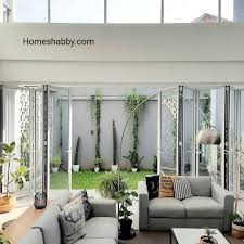 Tentu sangat beruntung jika memiliki ruang tamu berukuran luas, karena bisa menampung lebih banyak tamu atau anggota keluarga yang datang. 6 Desain Ruang Tamu Terbuka Yang Menyegarkan Homeshabby Com Design Home Plans Home Decorating And Interior Design