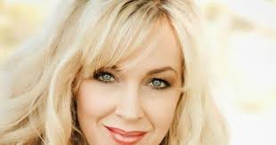 Super Mom Tested: SuperMomSpotlight~Tara Starling