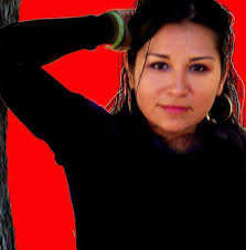 I went to Truman middle School back I 1963 & 1964 I won the first  Sweetheart Queen in Truman my name is Gloria Sanchez I love my School