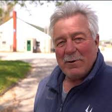 After 50 years at Churchill Downs, Bill Vest is the honorary 'mayor of the  backside'