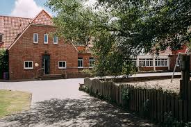 Die niedersächsische insel liegt in der deutschen bucht und ist die zweitgrößte der ostfriesischen inseln. Inselquartier Haus Detmold Jugend Und Gastehaus In Norderney