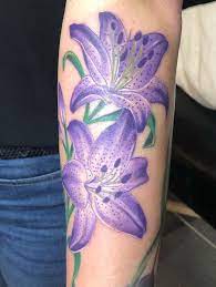 There are many reasons to get a lilac tattoo, and one is for sure a greek … Floral Tattoos Explained Origins And Meaning Tattoos Wizard