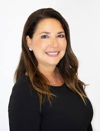 Kimberly Cavallo's Instagram, Twitter & Facebook