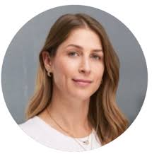 Julie Chalker's Instagram, Twitter & Facebook