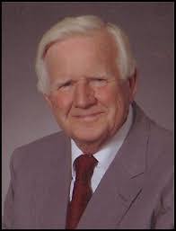 Edward Mcelwee's Instagram, Twitter & Facebook