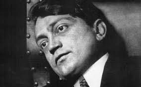 Szép volt, fiatal, bátor és új