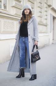 Black Boots With Jeans Women Outfit The Best Ankle Boots To Wear With Frayed Cropped Jeans Straight Leg Jeans Outfits Straight Jeans Outfit Jeans Outfit Fall