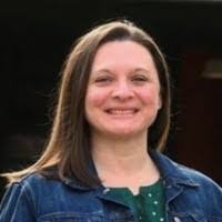 Melinda Cunningham's Instagram, Twitter & Facebook