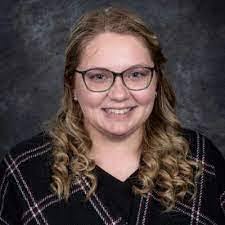 Amber Birt's Instagram, Twitter & Facebook