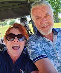 For those of you asking about Cedric🐱.... SHEEEESH😘 #monday  #mondaymotivation #cedric #feralcats #cat #cats #kathleenmadigan  #madiganspubcast #comedian