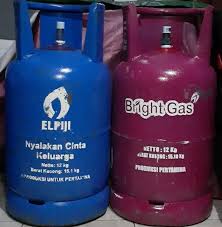 A natural gas vehicle (ngv) is also an alternative fuel vehicle that uses compressed natural gas (cng) or liquefied natural gas (lng).natural gas vehicles should not be confused with autogas vehicles powered by liquefied petroleum gas (lpg), mainly propane, which is a fuel with a fundamentally different composition. Tabung Gas 12 Kg Lpg Elpiji Isi Perlengkapan Rumah 777552019