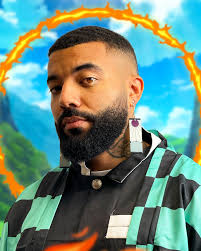 Happy Halloween! 🎃 Let us know what you guys are dressing up as 👀