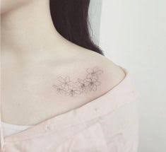 Tatuajes Para Mujeres En Los Hombros Es un lugar muy versátil para , muchas personas optan por adornarlos. tatuajes para mujeres en los hombros