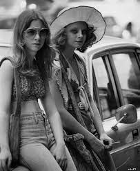 She is the recipient of many accolades including two academy awards, three british academy film awards, three golden globe awards, and the honorary cecil b. Jodie Foster And Billie Perkins In Taxi Driver 1976 Oldschoolcool