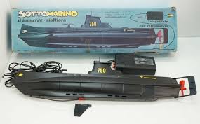 Il ristorante il sottomarino si affaccia sul mare del golfo di follonica. Sottomarino 750 Teleguidato Con Retromarcia Funzionante Monteleone Ebay