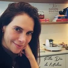 📌Muito honrada em fazer parte deste time de experts mundiais nesta  publicação sobre alopecia areata. Obrigada pelo convite e parabéns a todos  pelo excelente trabalho! Neste estudo, 75% dos experts concordaram que