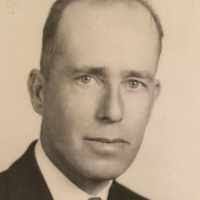 Charles Solari's Instagram, Twitter & Facebook