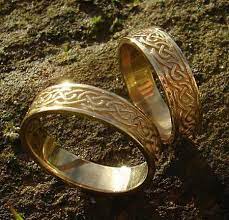 Scottish Celtic Wedding Ring For Men Or Women Celticweddingringssymbols Celtic Wedding Rings Celtic Knot Wedding Ring Gold Wedding Rings