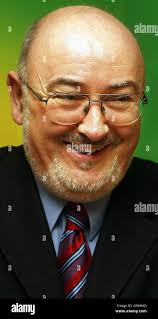 Caoimhghin o caolain sinn fein hi-res stock photography and images