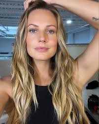 Little back country packing with ponies for ya. It doesn't get any better  than this. Thank you, Jason, for sharing the journey. My dad sang this song  to us little girls, from