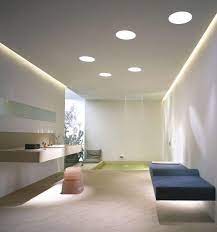 Wenn sie mehr licht in einem zimmer oder ein attraktives akzent für die deckengestaltung brauchen, dann überlegen sie indirekte led deckenbeleuchtung in die abgehängte decke zu bauen. Abgehangte Decke Mit Indirekter Beleuchtung Als Dekoration Beleuchtung Wohnzimmer Decke Beleuchtung Wohnzimmer Indirekte Beleuchtung Wohnzimmer