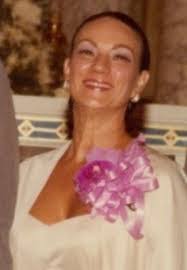 Constance Phelps's Instagram, Twitter & Facebook