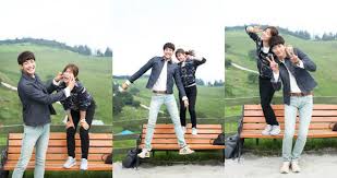 Not only is he popular for his very tall height and amazing acting ability, but he's also an absolutely he might not be as tall as the korean actor, but his face resembles that of lee kwang soo greatly. Soompi On Twitter Plus Nine Boys Co Stars Kim Young Kwang And Kyung Soo Jin Display 23 Cm Height Difference Http T Co Rtdjsxwikz Http T Co Xulebq1cje