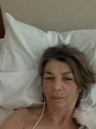 I broke my ankle. Not very dull you say. What was dull was the 9+ hrs wait  in A+E only to be sent home with a dodgy boot!