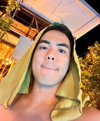 presenting ryan dee 😂 tried to do @mr_enchongdee 's fit check! i hope i  gave him justice 🫠 #enchongdee #fitcheck #ootd