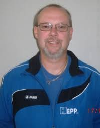 Damenteams erneut siegreich, Herren zahlen meist Lehrgeld