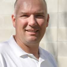 Stotts seeks return to council as mayor