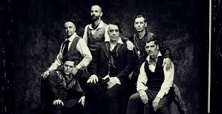 Get the original album plus three full live shows the original material was pulled from. Wir Werden Bekloppt Rammstein Kundigen Ein Neues Album An