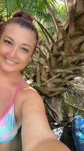 𝔅𝔬𝔪𝔟𝔰𝔥𝔢𝔩𝔩 🫧 𓆉 (@bombshell_michelle)