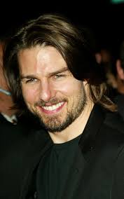 Tom Cruise Sported Some Longer Locks And A Beard For The Premiere Of These Hot Tom Cruise Pictures Will Convince You Age Is Just A Number Tom Cruise Long Hair