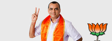 He debuted as a supporting actor in the 1984 film holi. Paresh Rawal Home Facebook