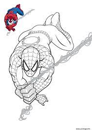 Coloriage Spiderman En Plein Action Dessin Spider-man à imprimer