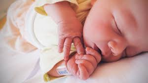 Ab wann das baby dann durchschläft, lässt sich dennoch nicht genau vorhersagen. Mein Baby Schlaft Nicht Was Tun Hallo Eltern