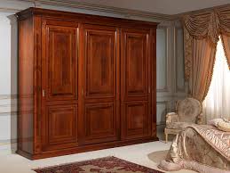 Didesain dengan tampilan yang modern, indah dan kokoh. Lemari Geser 3 Pintu Jati Jepara Elegan Sobat Furniture