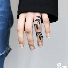 Có người yêu thích những hình xăm nổi bật, có kích thước lớn và màu sắc rực rỡ nhưng có người lại thích những hình xăm mini nhẹ nhàng. 66 Máº«u Hinh XÄƒm Mini Cho Ná»¯ Hinh XÄƒm Nhá» Ä'áº¹p Nháº¥t 2021