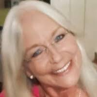 Dawn Mendoza's Instagram, Twitter & Facebook